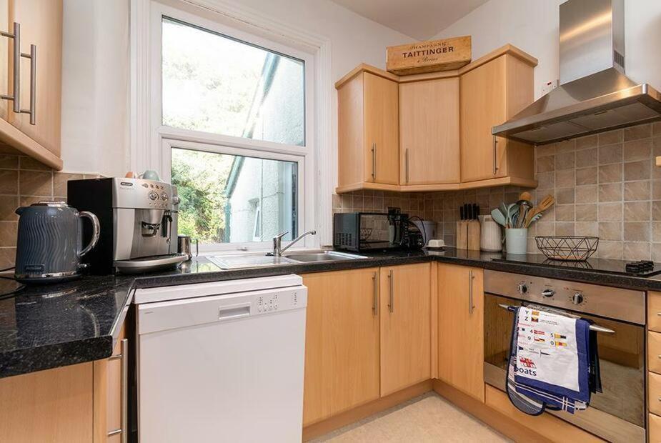 Haulfryn Apartment Конуи Екстериор снимка